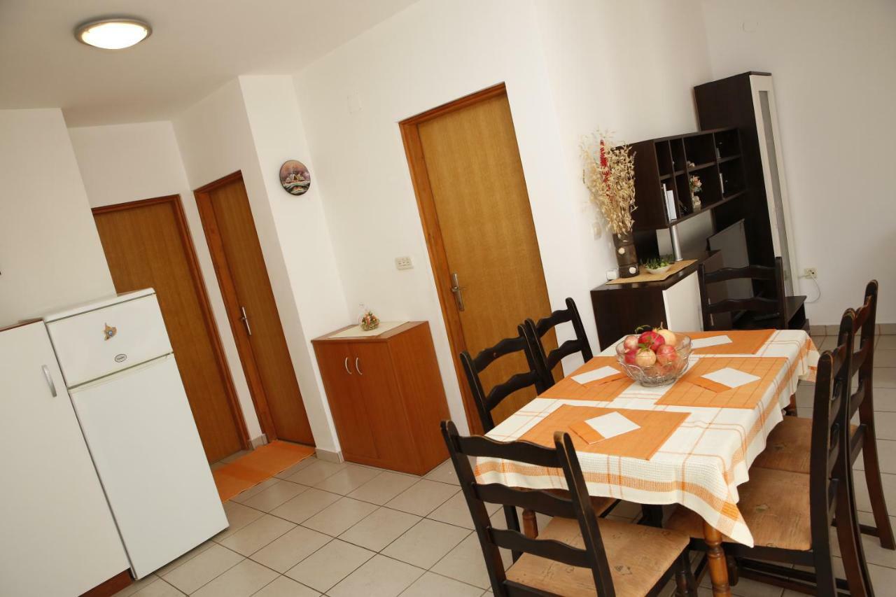 Apartman Alica Srima Vodice Kültér fotó